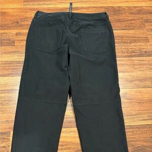 Lululemon Athletica Black capri  Pants